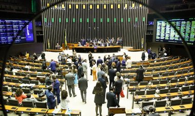 12 partidos e federações alcançam cláusula de barreira; 16 partidos ficam de fora