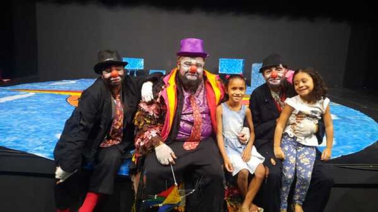 "A Magia de Gojobas: Um Encontro Encantado com o Teatro no Coração de Timon"