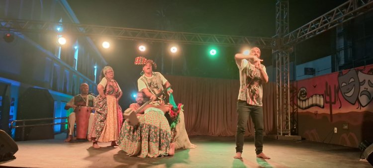 "Tambores da Liberdade", do Grupo de Teatro da UESPI venceu em terceiro lugar no Festival de Performances do Theatro 4 de Setembro 